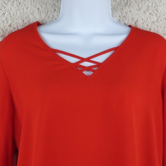 Counterparts* Women's Long Split Sleeve Cutout V-Neck Curved Hem Blouse~ Medium - Picture 9 of 10